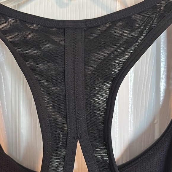 Athleta women’s black padded racer back sports bra size medium - Picture 7 of 9